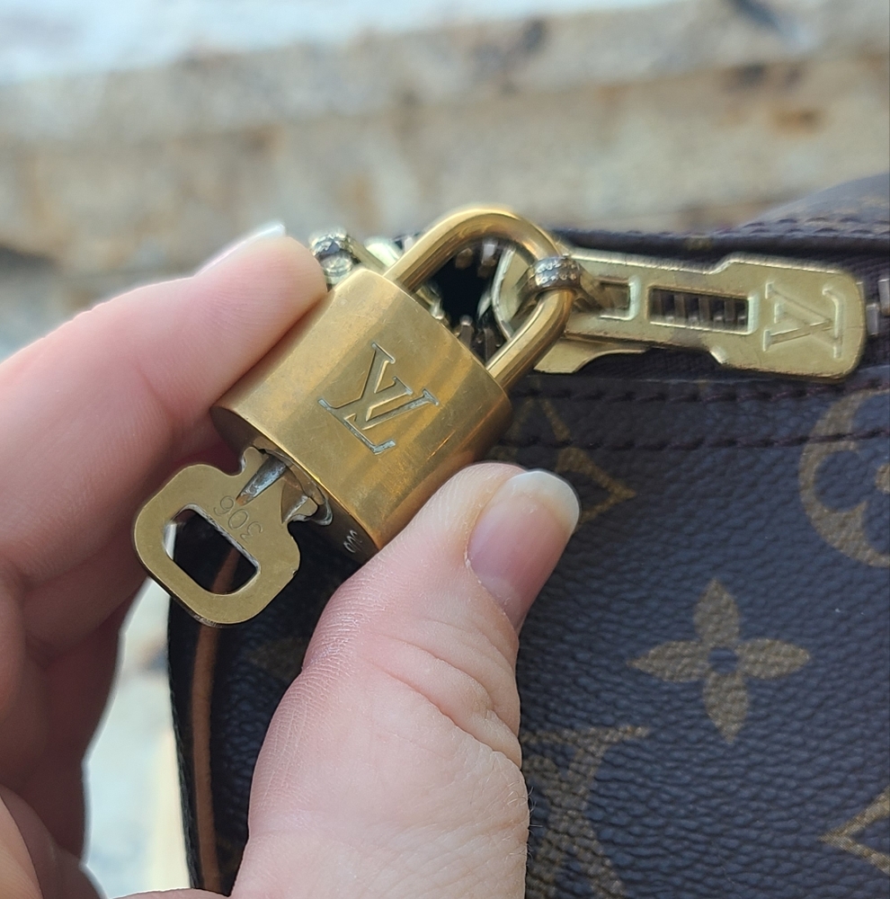 💥💥💥 SOLD💥💥💥 Vintage Louis Vuitton Monogram Brown Keepall 45 Bag - Picture 3 of 17
